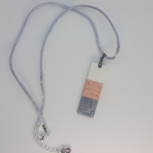 Colgante geometría cuadrangular fría