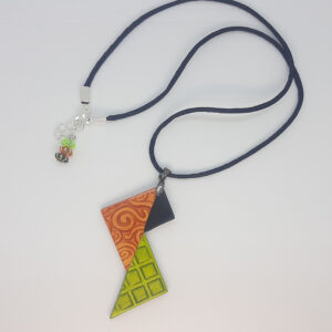 Colgante geometría triangular